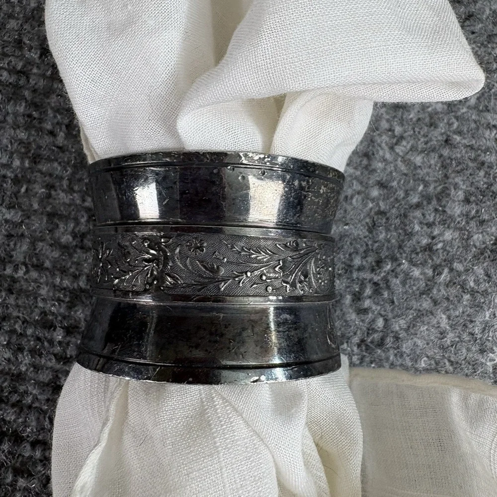 Antique Victorian Silverplate Floral Monogram Napkin Ring Estate 1880s Ornate‎